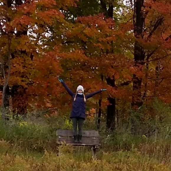 Meet your Posher, Lee - Picture 1 of 1